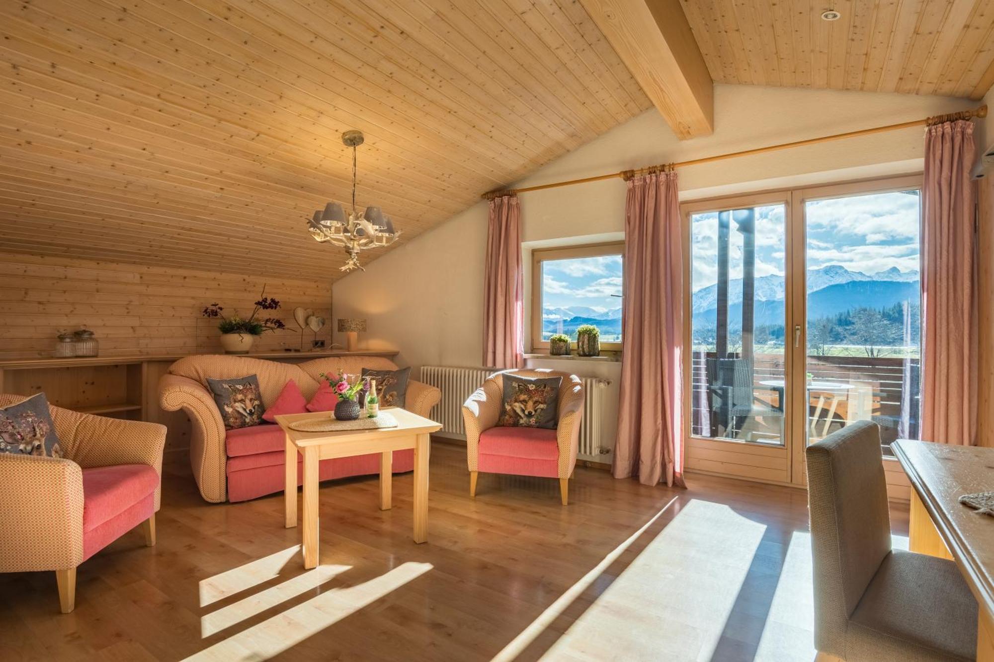 Landhotel Gockelwirt Эйзенберг Экстерьер фото