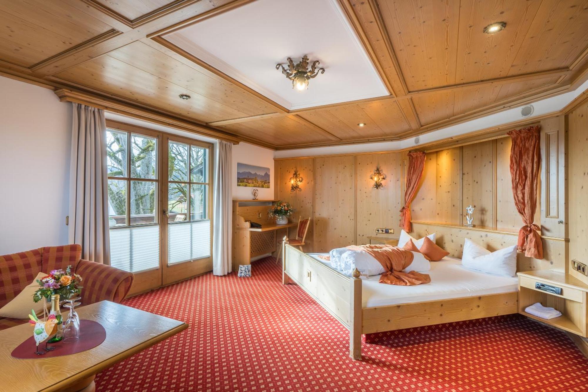 Landhotel Gockelwirt Эйзенберг Экстерьер фото