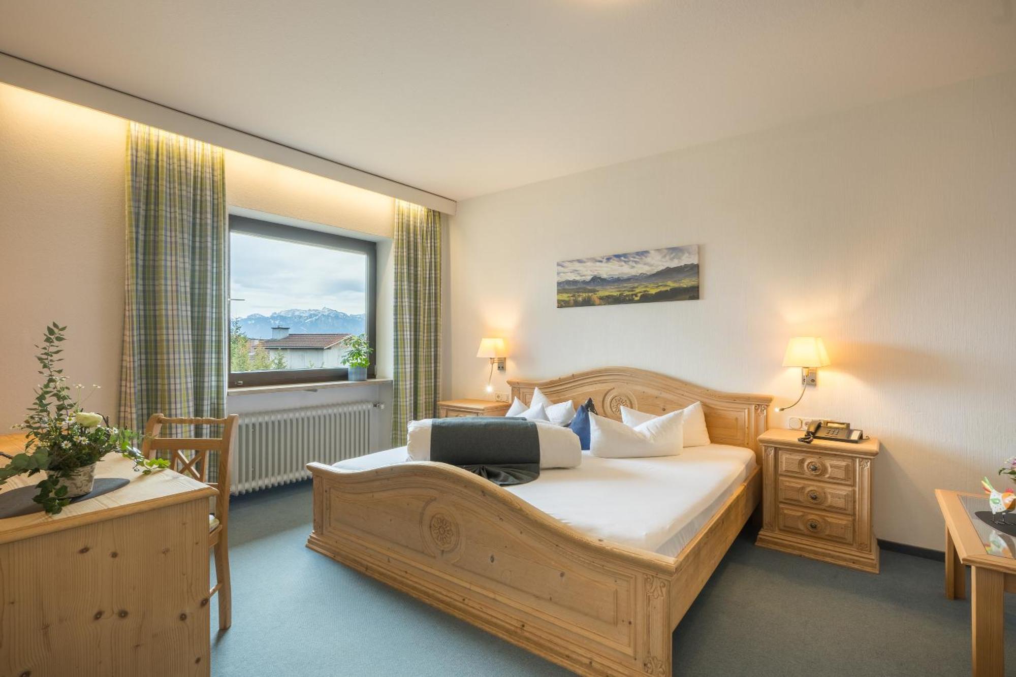 Landhotel Gockelwirt Эйзенберг Экстерьер фото